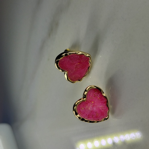 None Jewelry - Glittery Gold Pink Heart Earrings